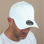 gorras blancas