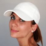 gorras blancas